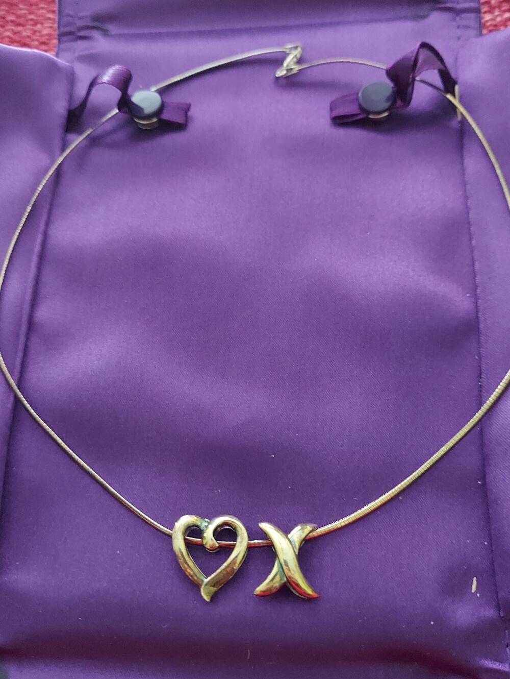 Silvertone Wire Collar with 2 Charms
